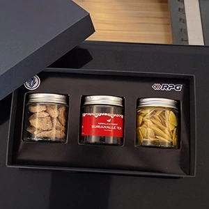 Buy onam gift hamper online