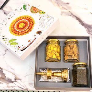 Chips & Tea Time Combo – Traditional Kerala Snacks & Green Tea